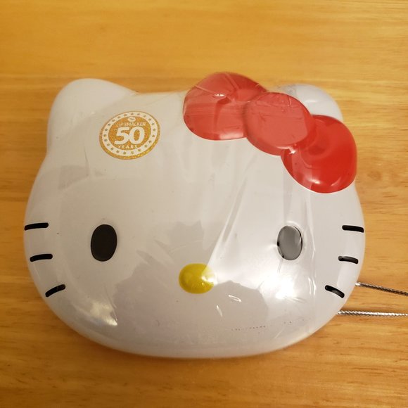 Hello Kitty Lip Smacker + Créme Shop x Hello Kitty Nail Decals & Clear Polish - Picture 8 of 12